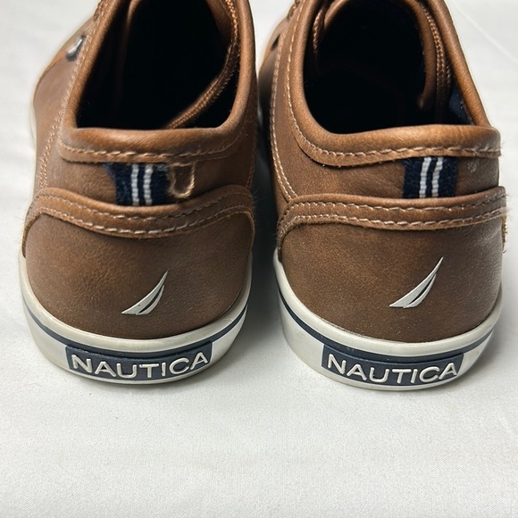 Nautica Brown Boat Shoes with White Soles - Picture 4 of 10